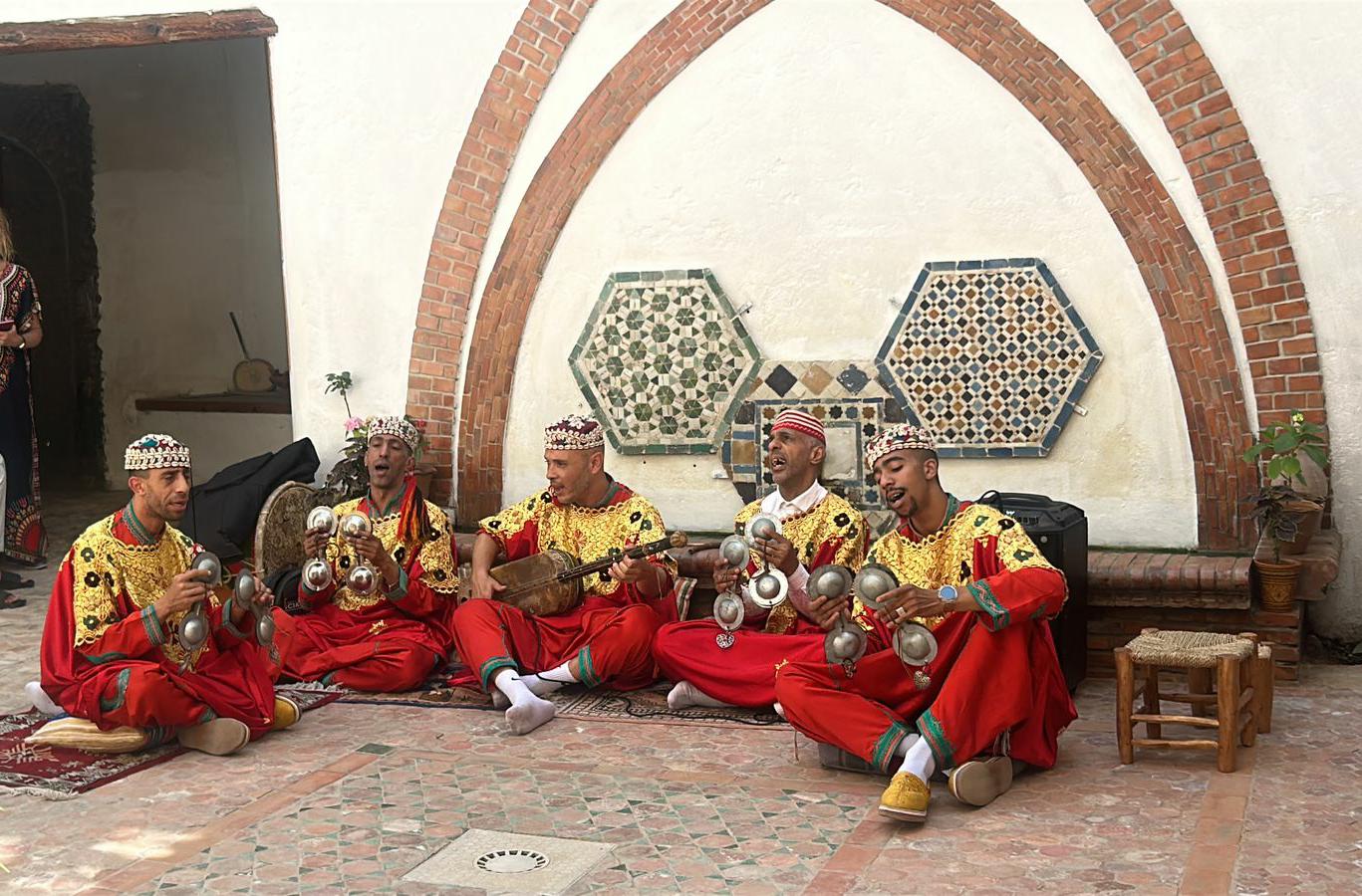 Musicians performing in the courtyard